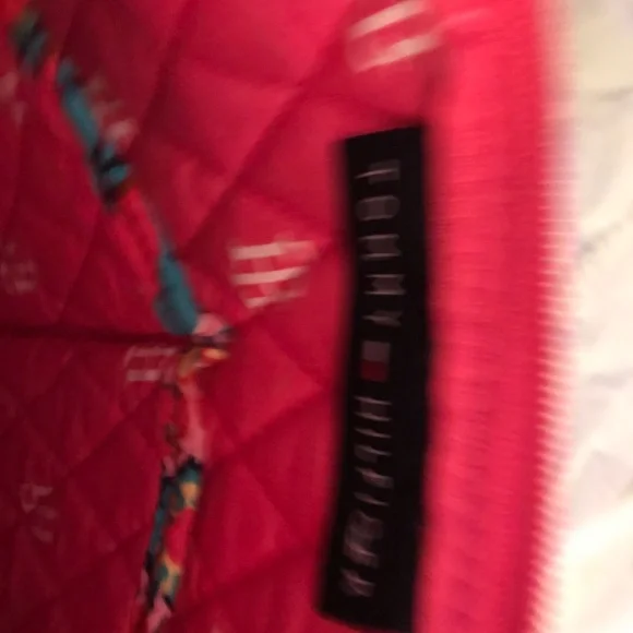 Tommy Hilfiger  red print shoulder bag purse - Picture 7 of 7